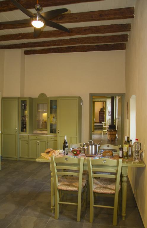 Agapi Holiday House Sívas Buitenkant foto